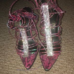 Multi colored Rhinestone laced pump